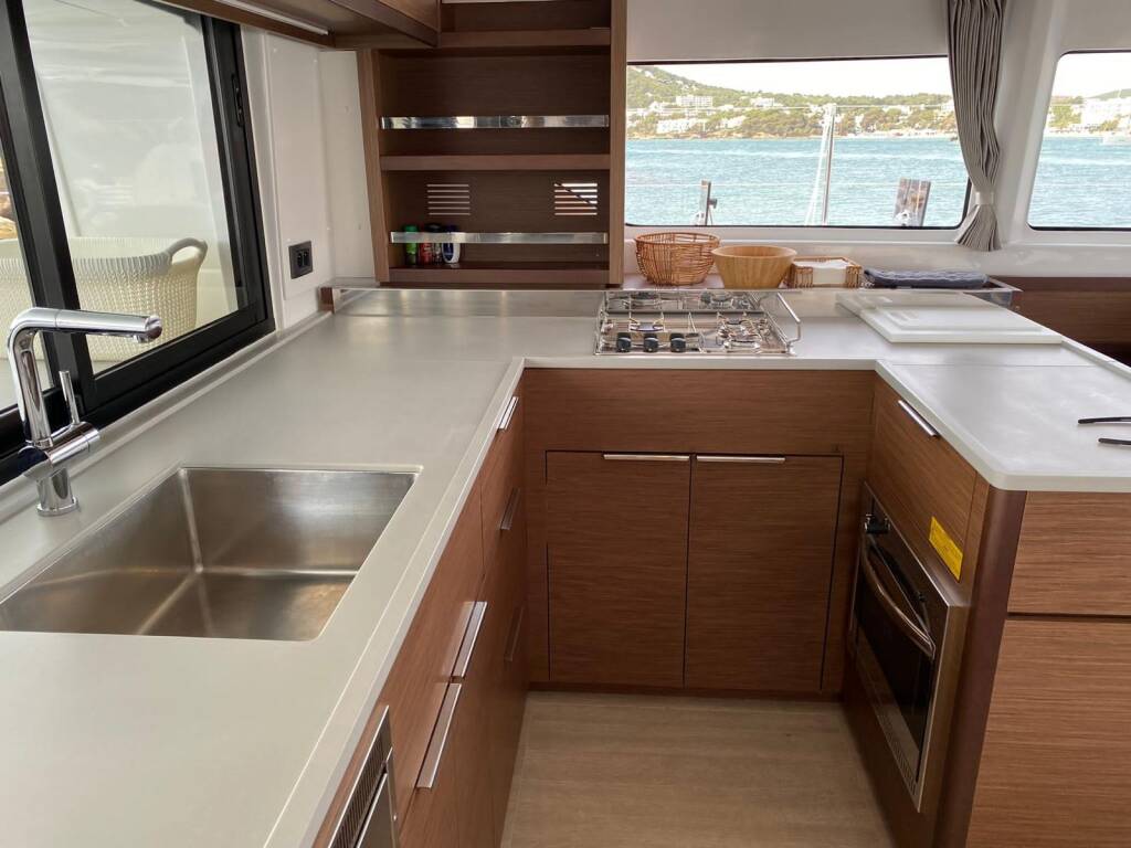 Lagoon 46 Keep