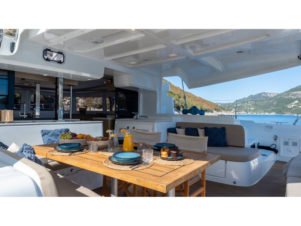 Lagoon 46 MAESTRO