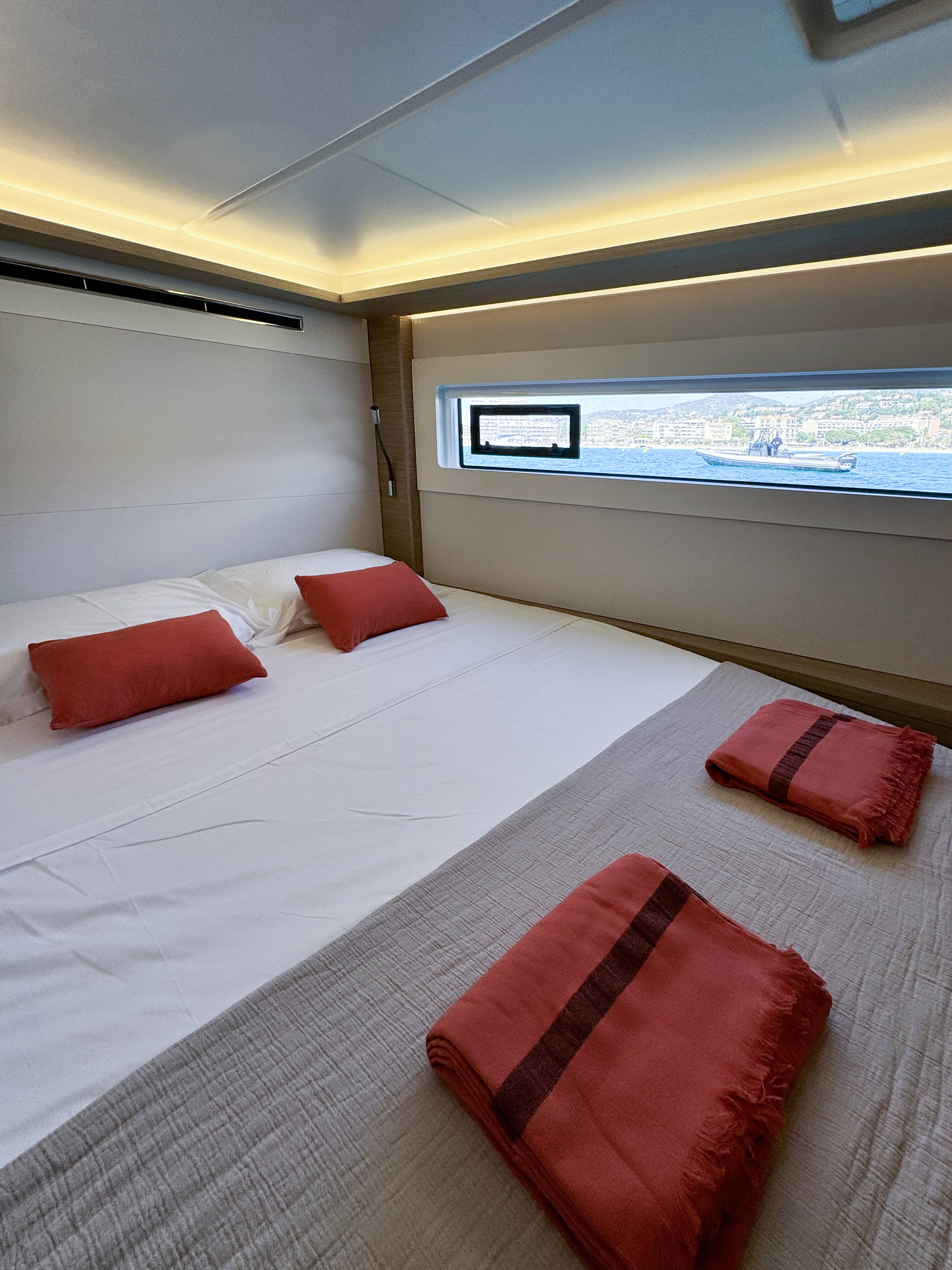 Lagoon 46 YOFF