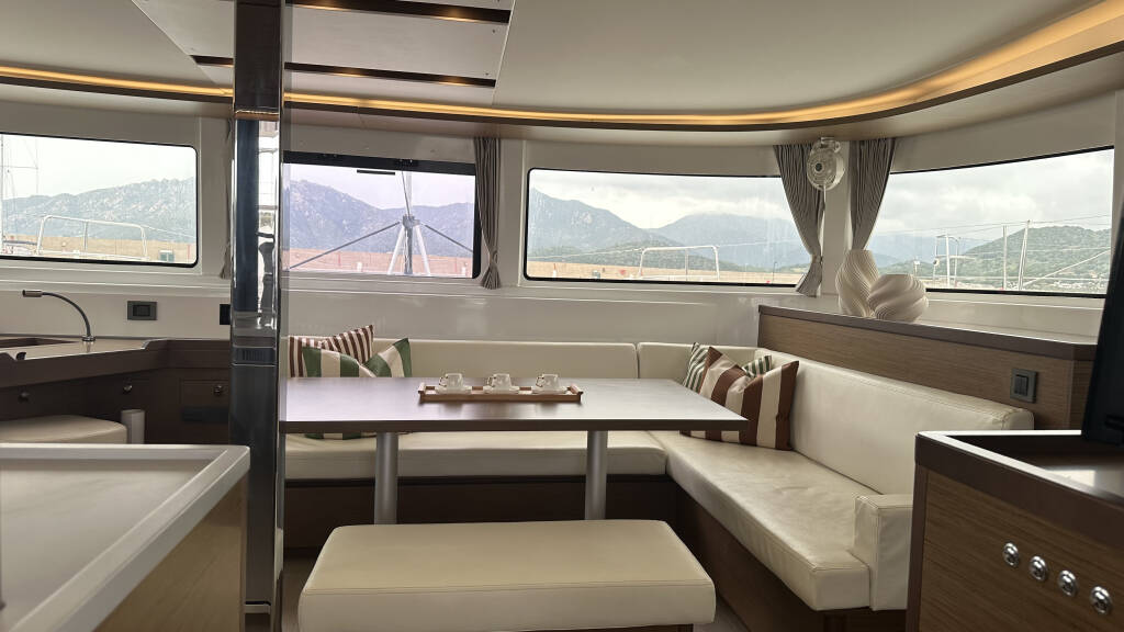Lagoon 46 Sbronzo