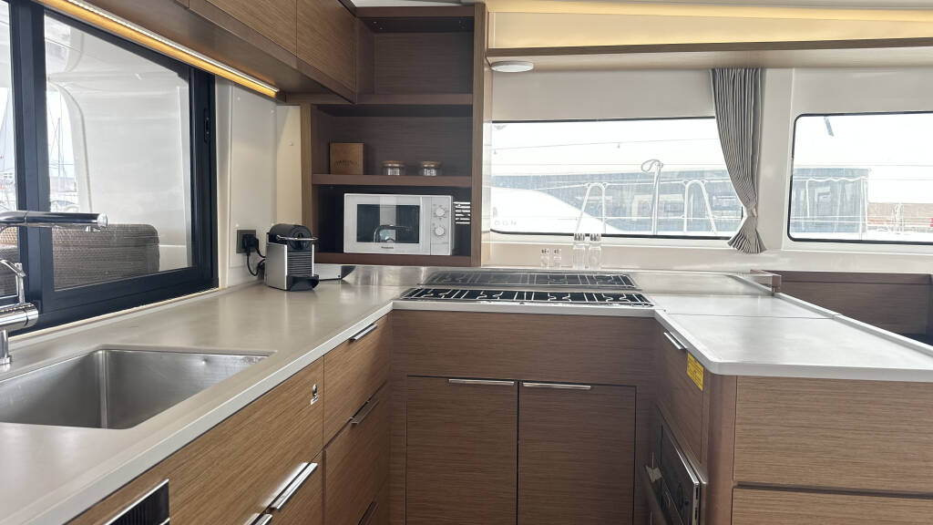 Lagoon 46 Sbronzo