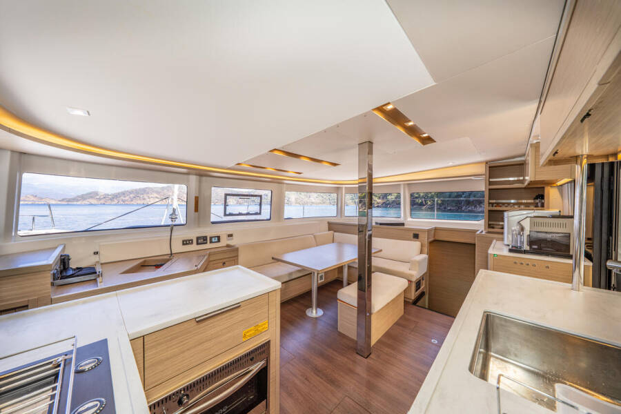 Lagoon 46 Albatros Escape