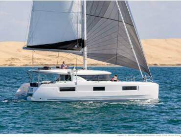 Lagoon 46 • HERMES (generator, air condition, water maker, 2 SUP free of charge)