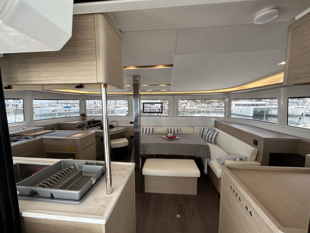 Lagoon 46  AELIA