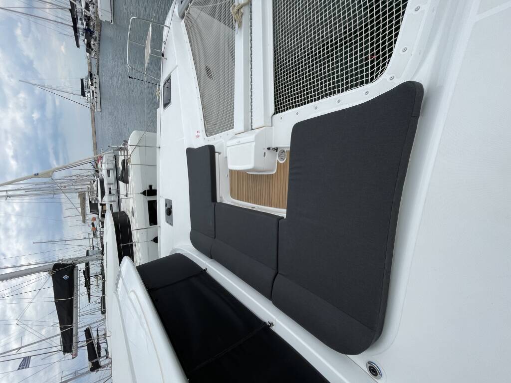 Lagoon 46  AELIA