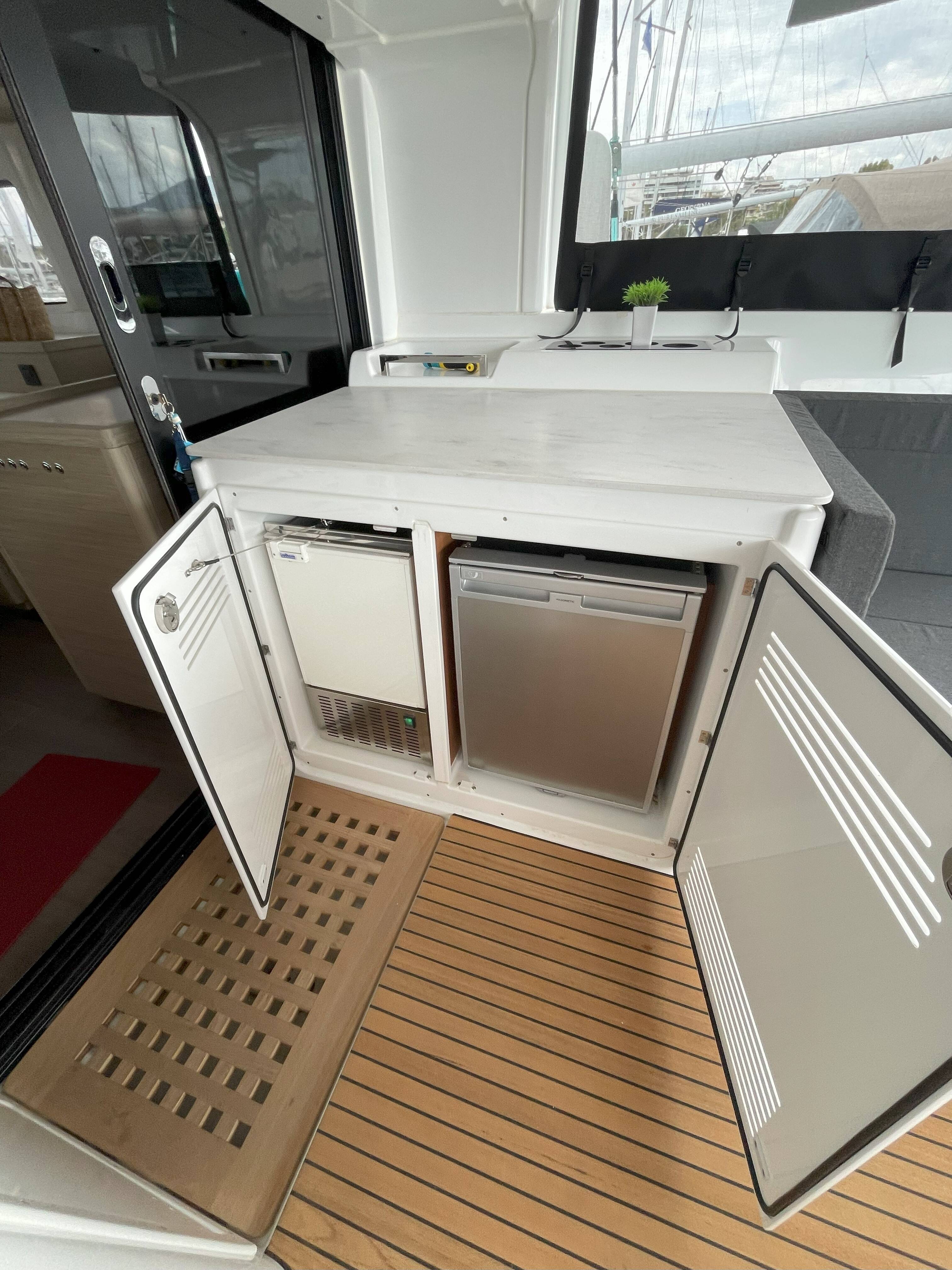 Lagoon 46  AELIA