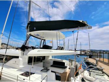 LAGOON 460  • BLUE REGENERATION (FULL EQUIPPED, A/C, WATERMAKER, WHOLE WEEK BASE MOORING INCLUDED)