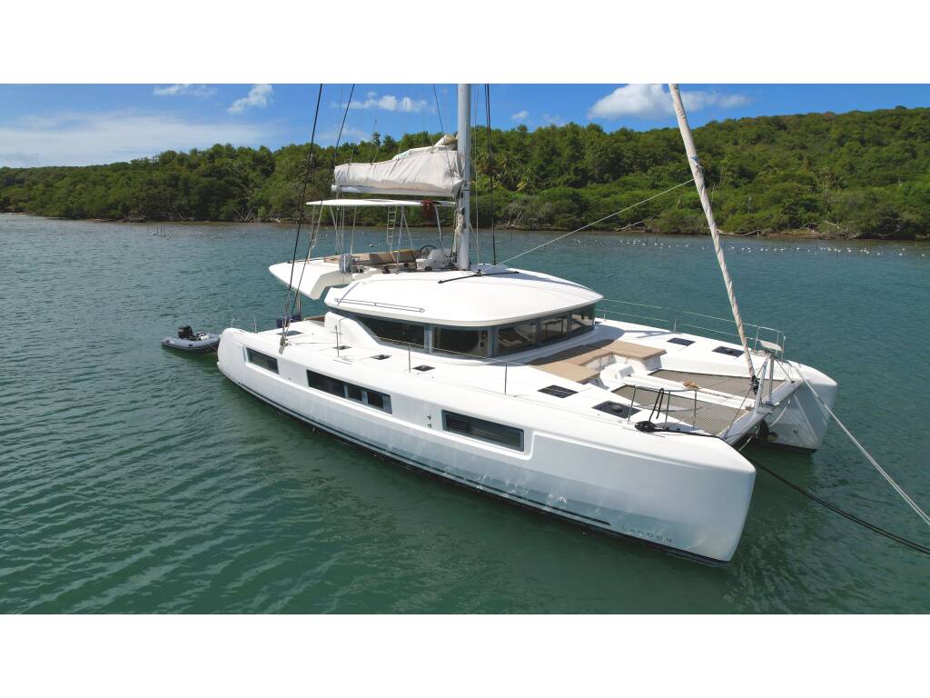Lagoon 50 Swan