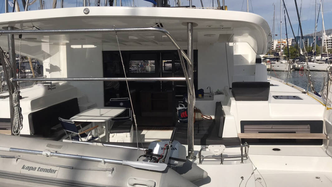 Lagoon 50 • ECONOMY