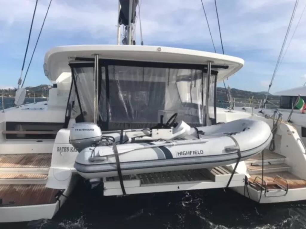 Lagoon 50 Baten Kaitos II  (A/C, WM, Generator, Tender Lift, Inverter)