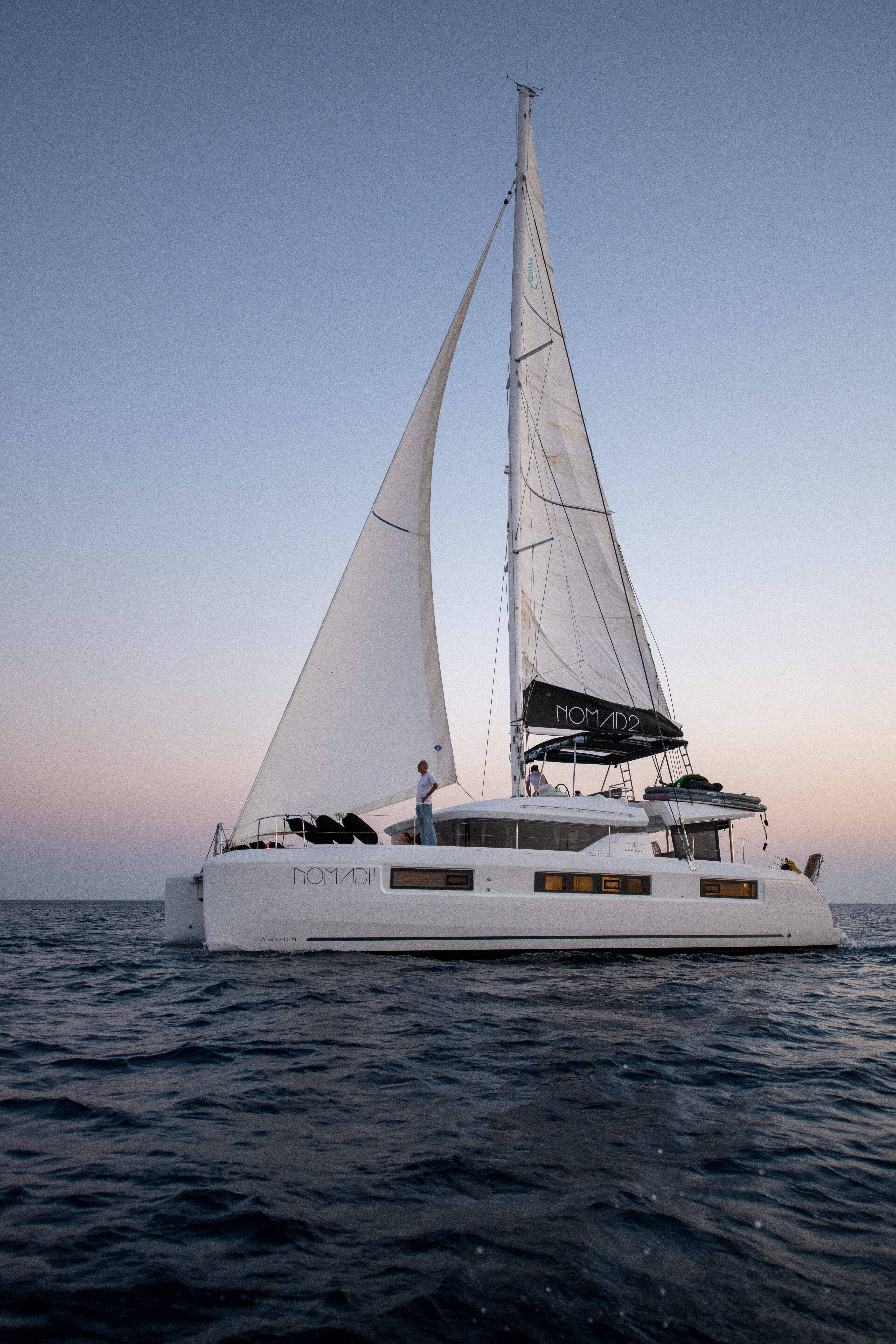 Lagoon 50 NOMAD II (VIP EQUIPPED, Generator, Air-condition, watermaker, Hydraulic swim platform, wine cooler, 2 SUP, 2 tubes, Waterski, fishing equipment, snorkeling equipment) 