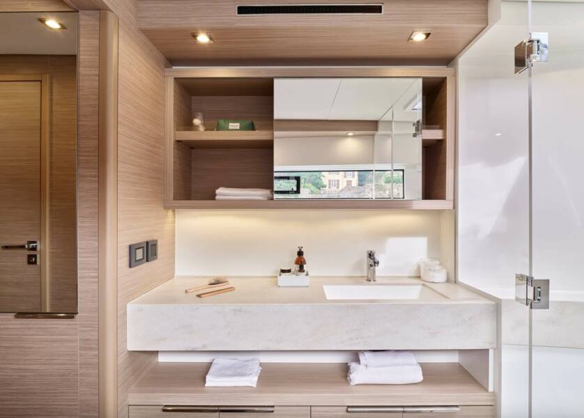 Lagoon 51 OW Unconditional Love