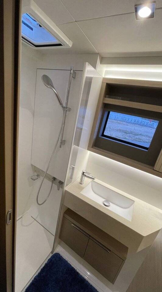 Lagoon 51 OW Unconditional Love