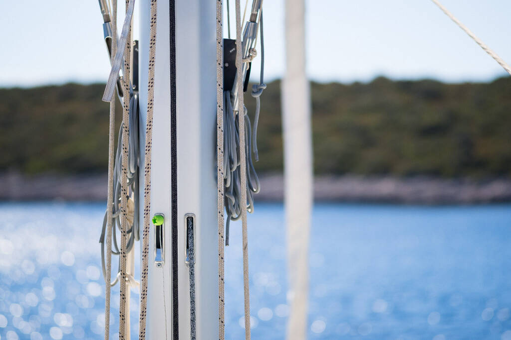 Lagoon 51 CATWALK