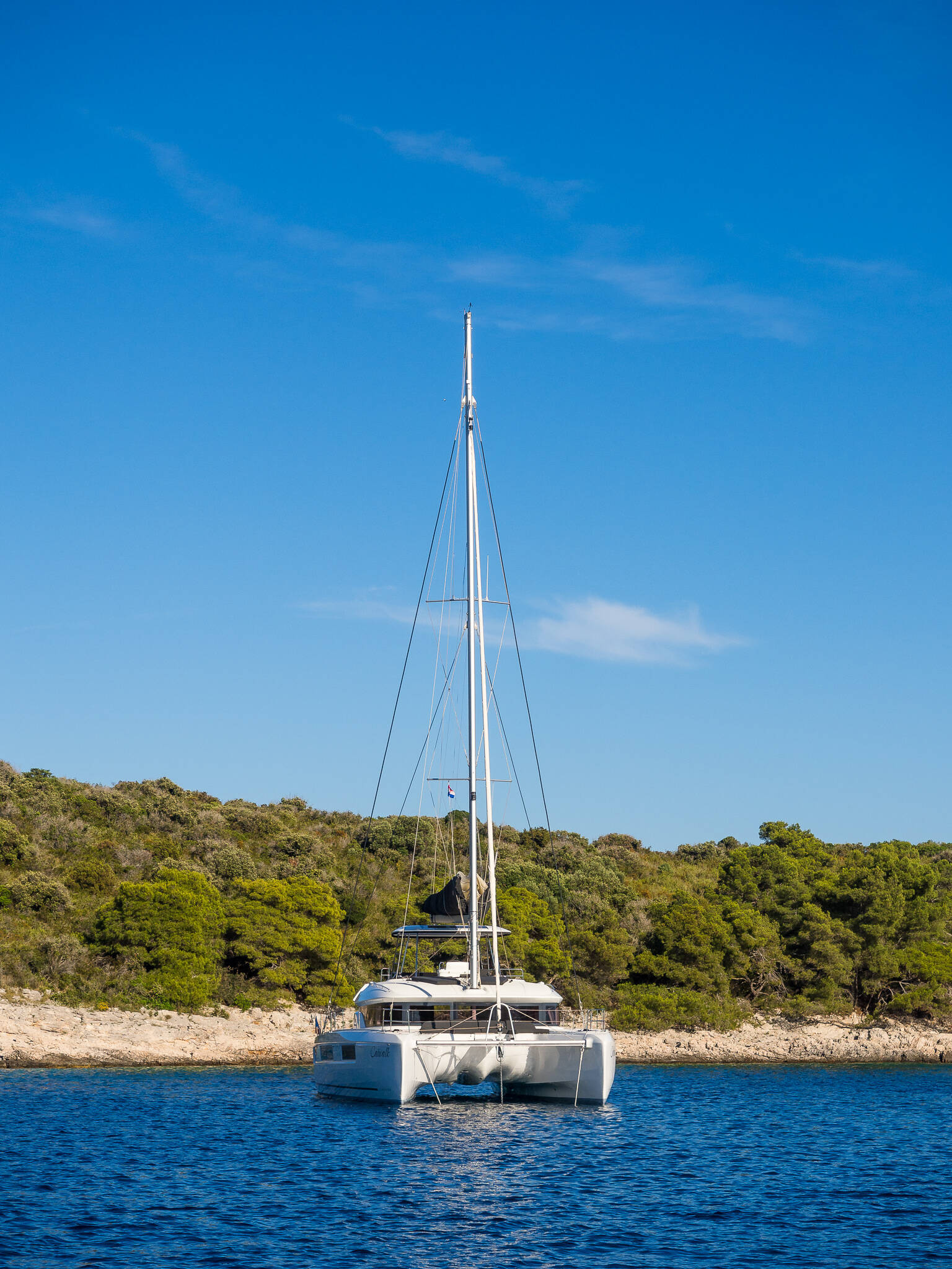 Lagoon 51 CATWALK