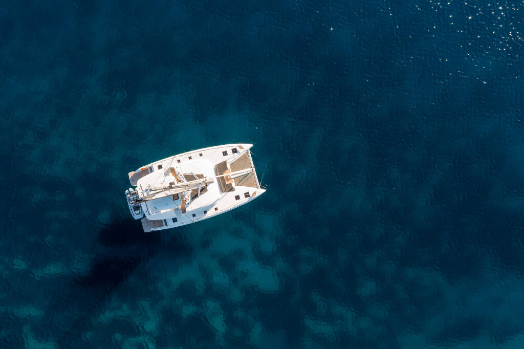 Lagoon 51 CATWALK