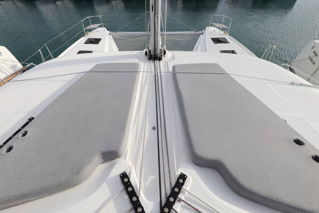 Lagoon 51  ZARATHUSTRA