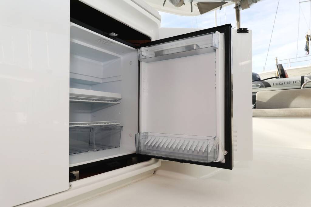 Lagoon 51  ZARATHUSTRA