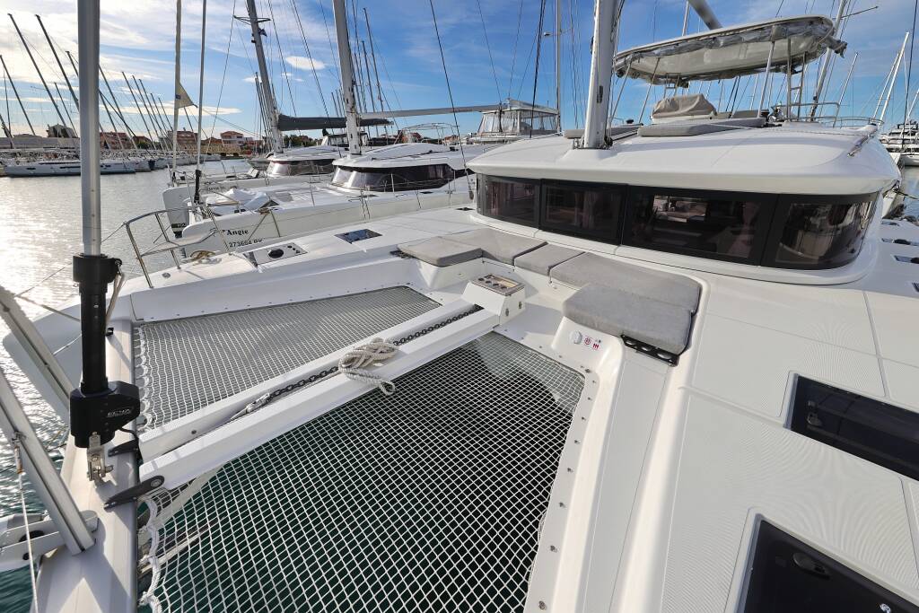 Lagoon 51  ZARATHUSTRA