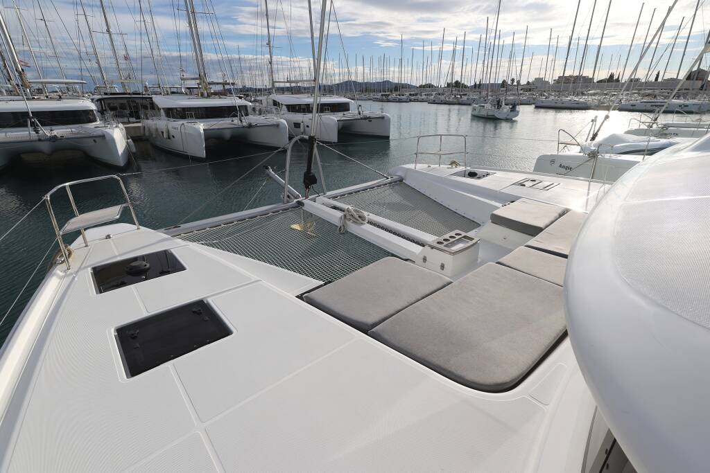 Lagoon 51  ZARATHUSTRA