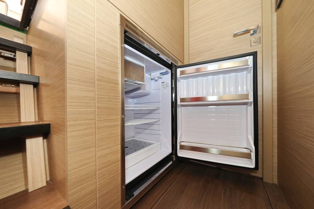 Lagoon 51  ZARATHUSTRA