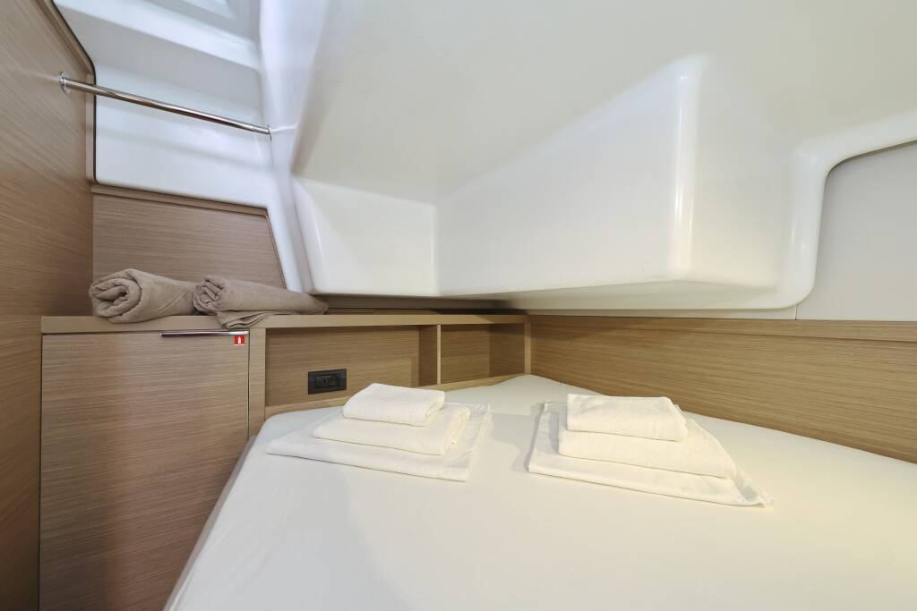 Lagoon 51  ZARATHUSTRA