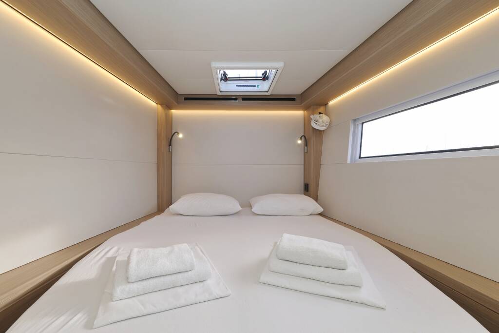 Lagoon 51  ZARATHUSTRA