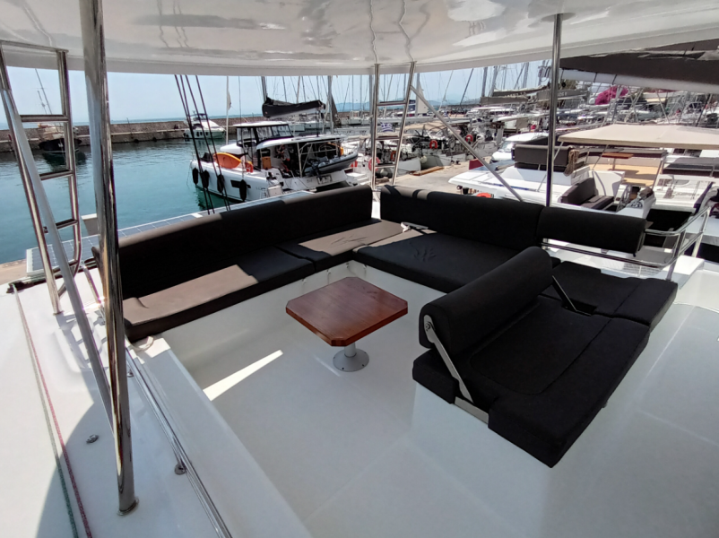 Lagoon 51 Minotavros