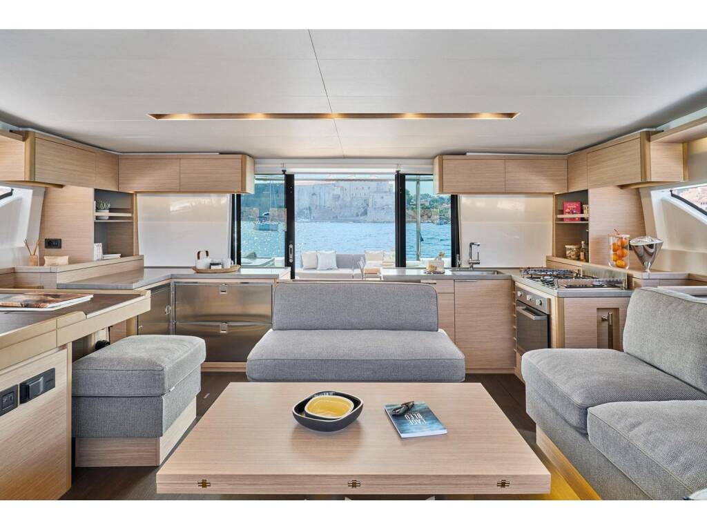 Lagoon 51 ERRANT VAGABOND