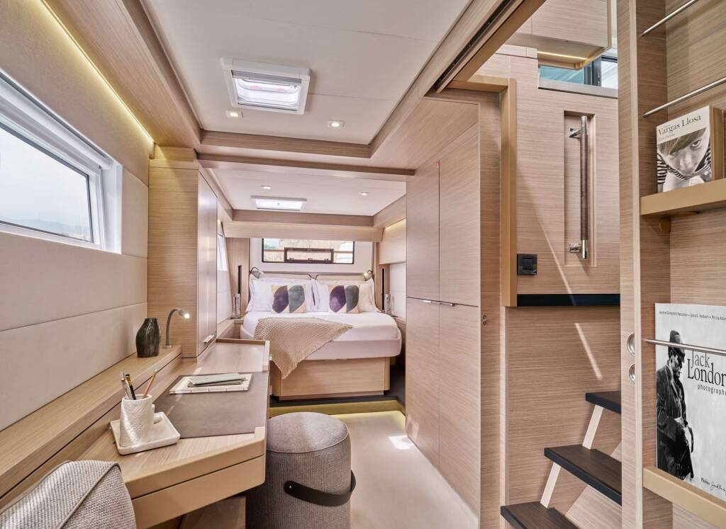 Lagoon 51 ERRANT VAGABOND