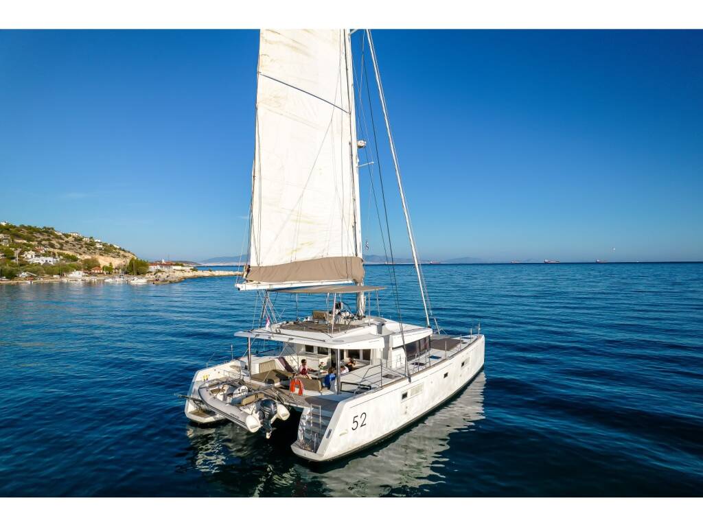Lagoon 52 White Pearl