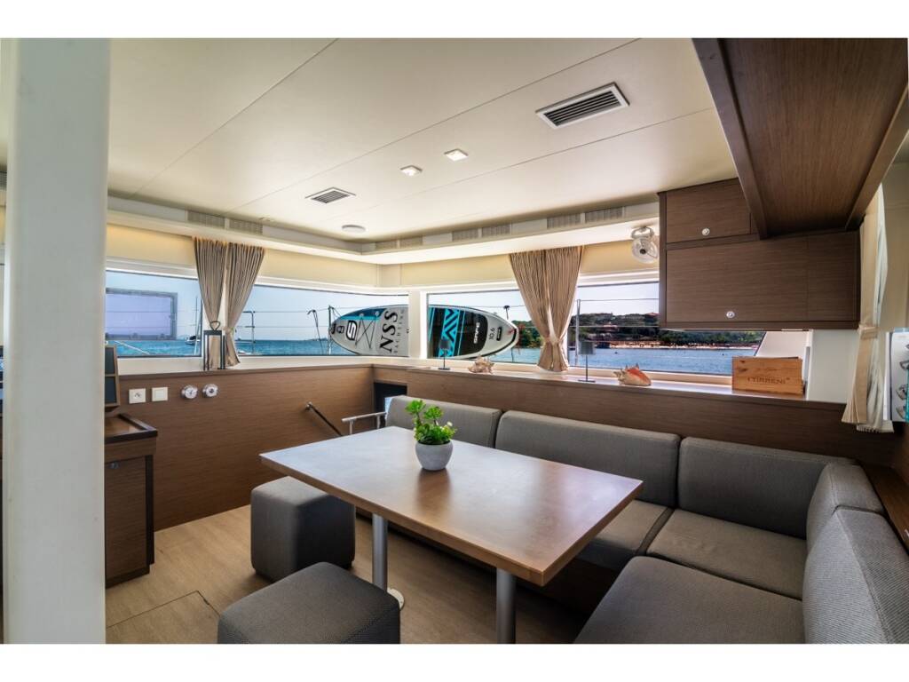 Lagoon 52F  Big Mama - PREMIUM LINE