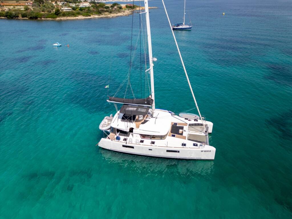 Lagoon 52F  Big Mama - PREMIUM LINE