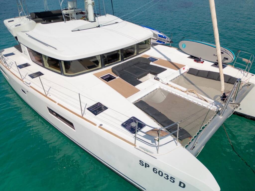 Lagoon 52F  Big Mama - PREMIUM LINE