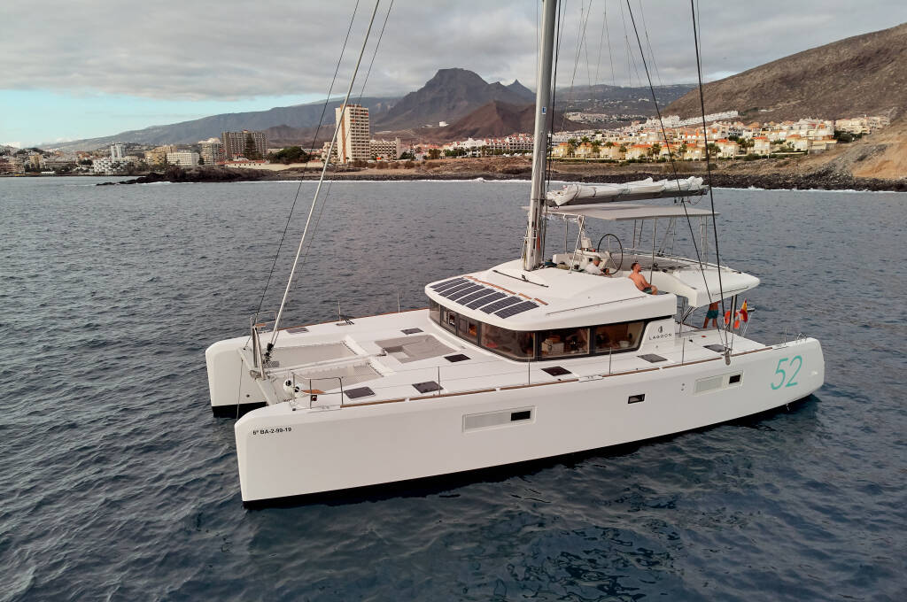 Lagoon 52F Neptuno 