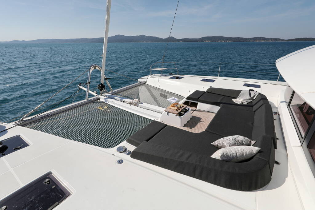 Lagoon 55 CHAMPAGNE PLEASE