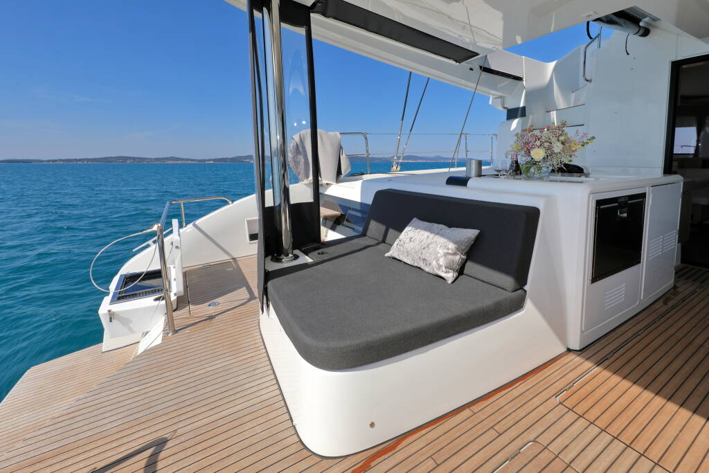 Lagoon 55 CHAMPAGNE PLEASE