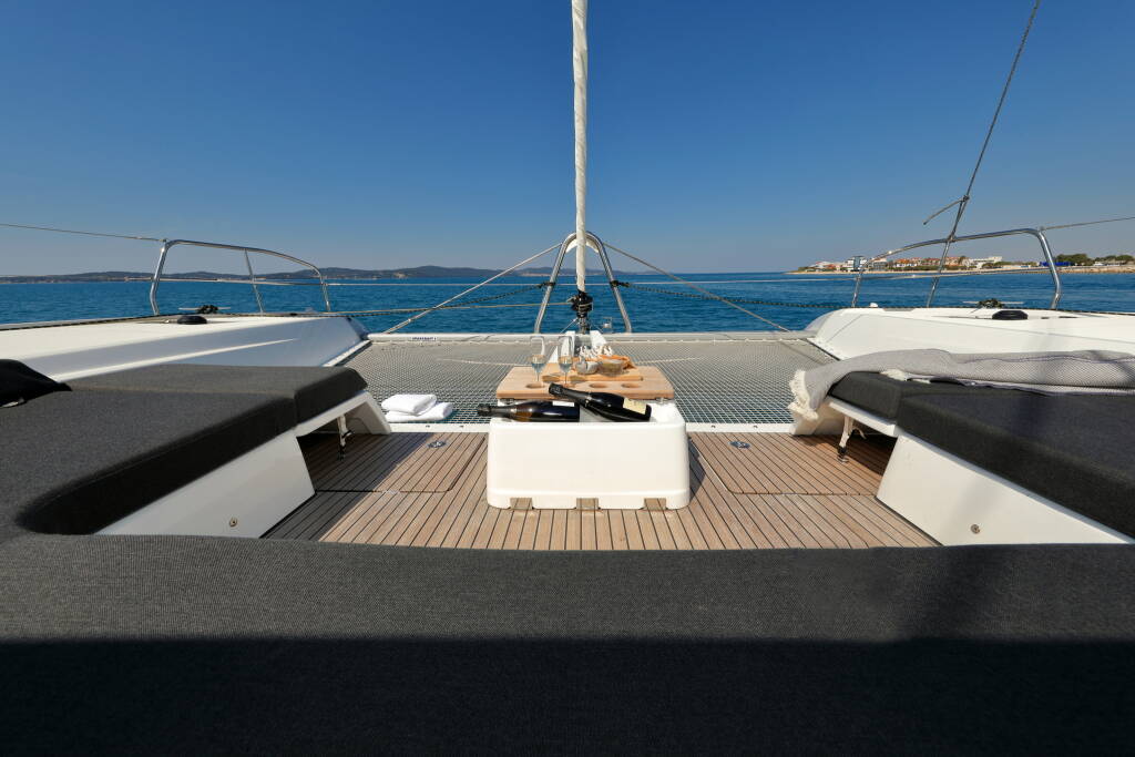 Lagoon 55 CHAMPAGNE PLEASE