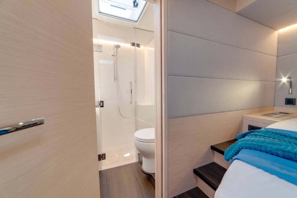 Lagoon 55 Zeri - FIRST CLASS