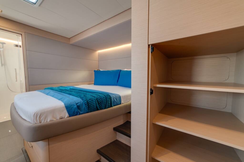 Lagoon 55 Zeri - FIRST CLASS