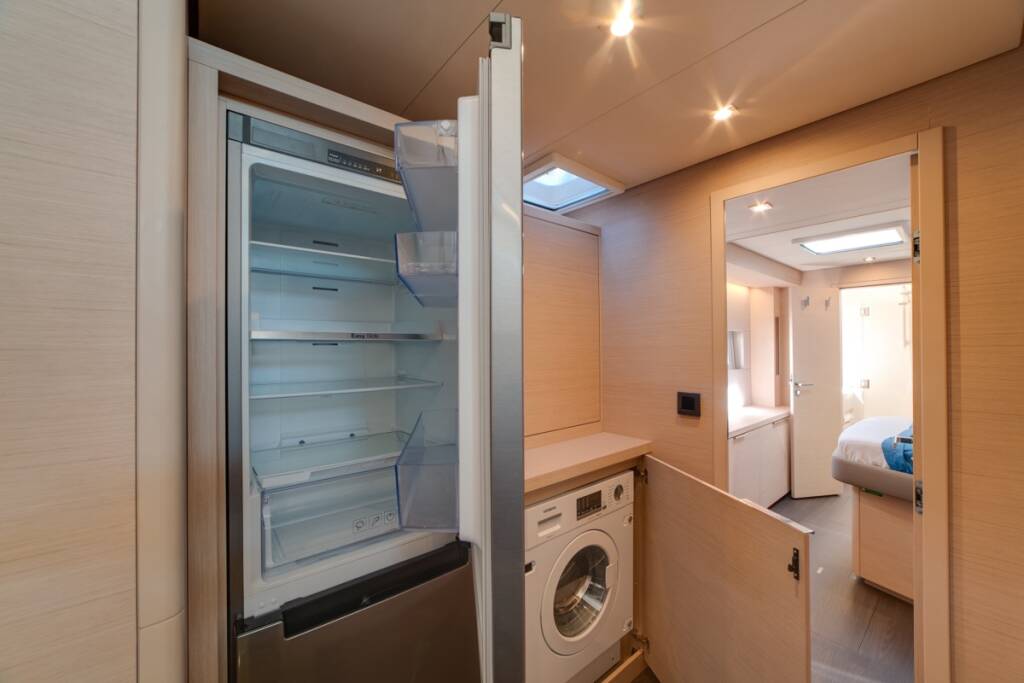 Lagoon 55 Zeri - FIRST CLASS