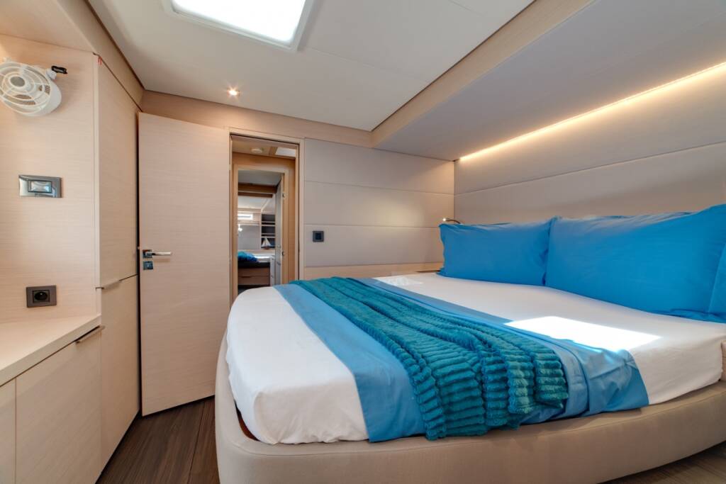 Lagoon 55 Zeri - FIRST CLASS