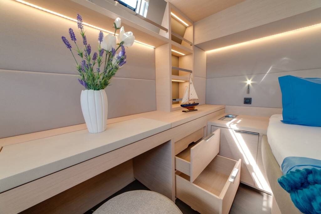 Lagoon 55 Zeri - FIRST CLASS