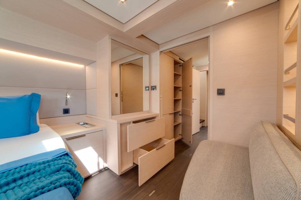 Lagoon 55 Zeri - FIRST CLASS