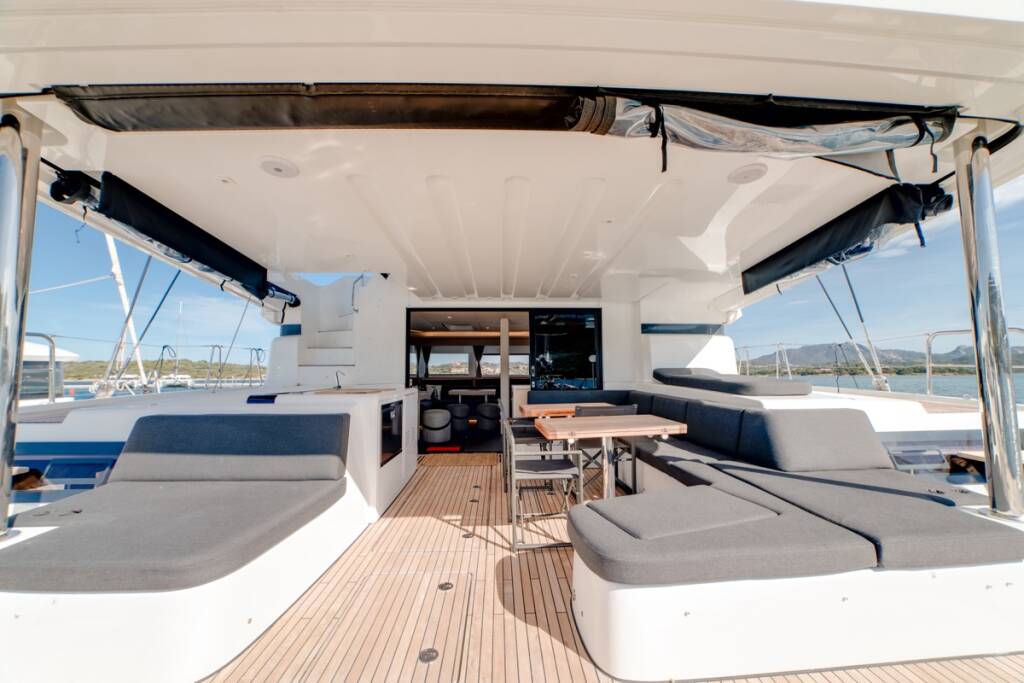 Lagoon 55 Zeri - FIRST CLASS