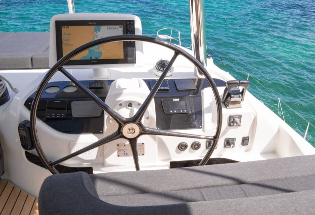 Lagoon 55 Zeri - FIRST CLASS