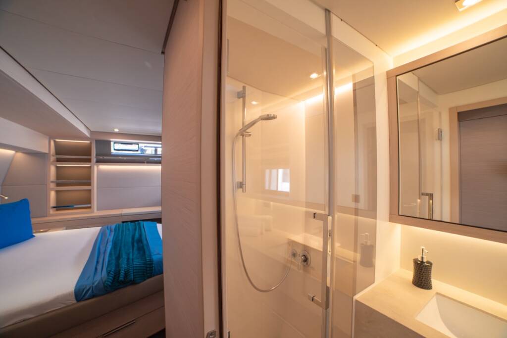 Lagoon 55 Zeri - FIRST CLASS