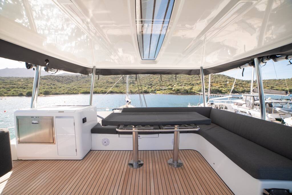 Lagoon 55 Zeri - FIRST CLASS