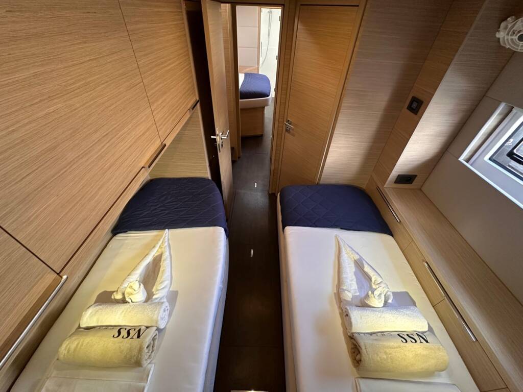 Lagoon 55  Maui- FIRST CLASS