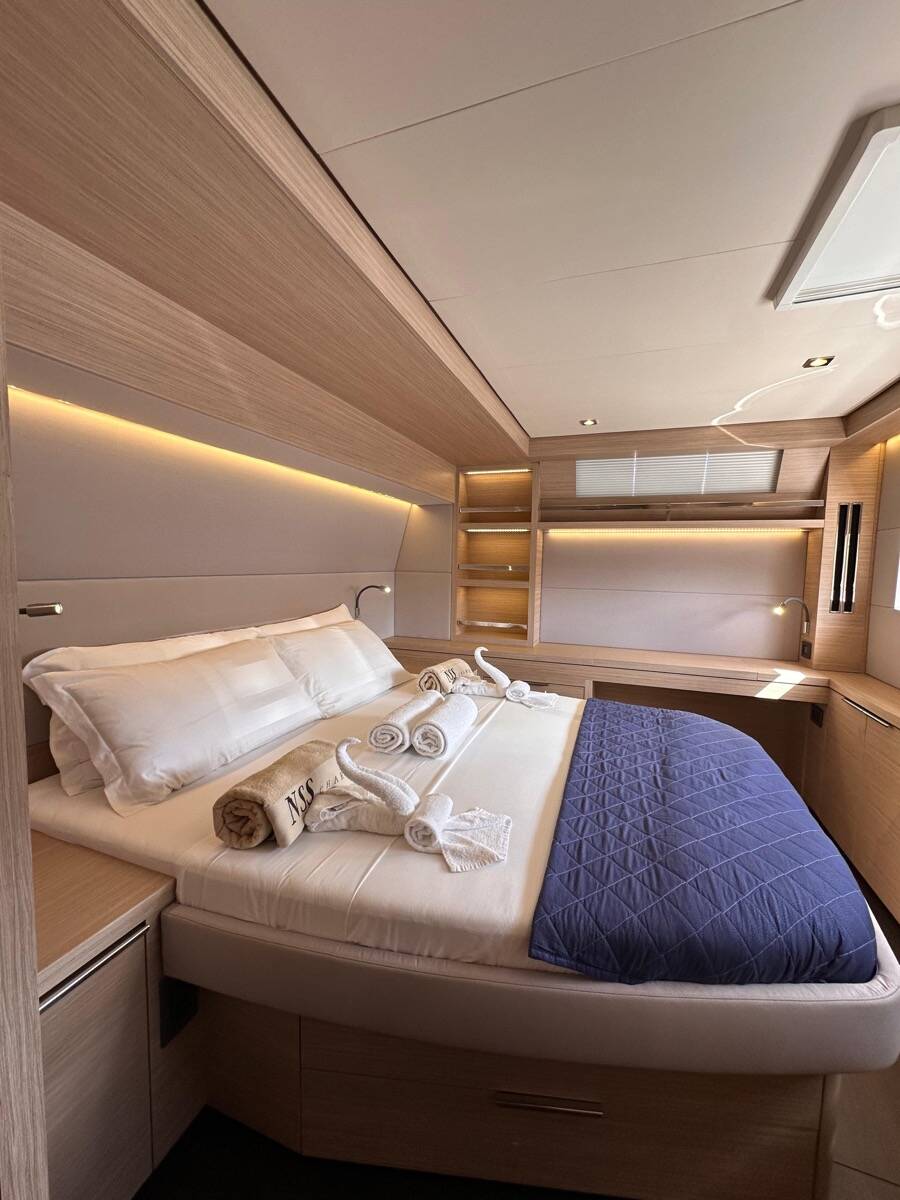 Lagoon 55  Maui- FIRST CLASS